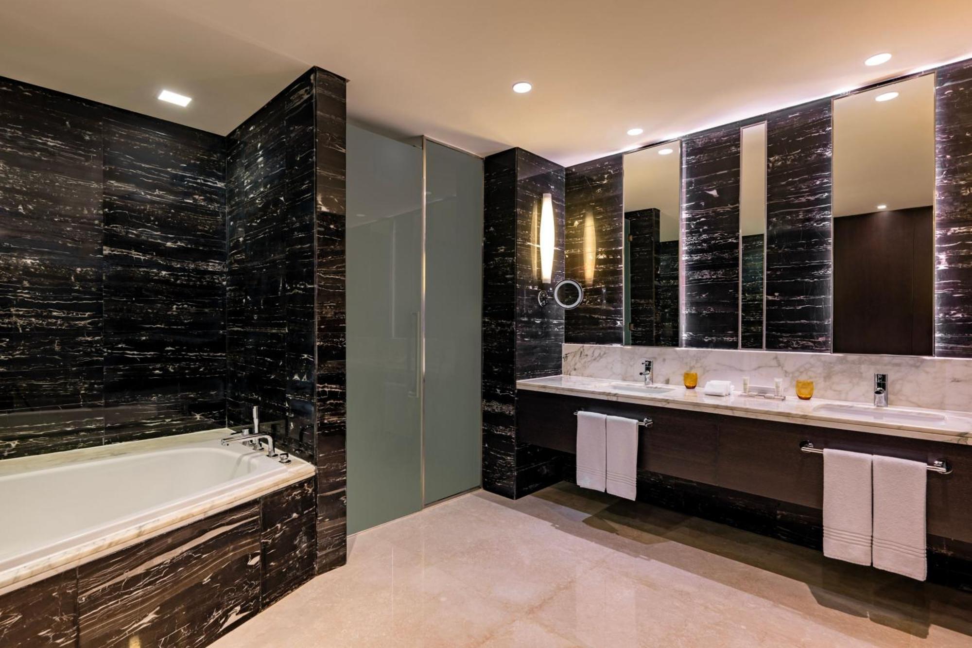 Marriott Downtown Hotel Abu Dhabi